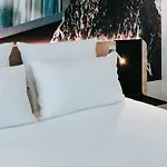 Novotel Centre Gare אנז'ה