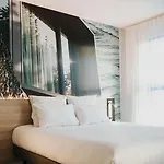 Novotel Centre Gare Hotel 4*