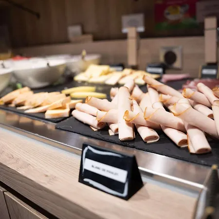 Hotel Novotel Centre Gare Angers
