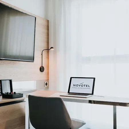 Novotel Centre Gare Hotel 4*