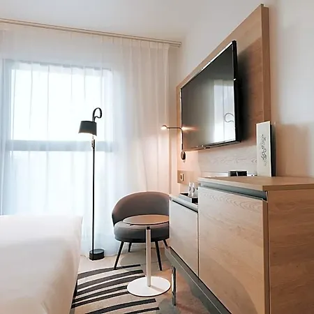 Hotel Novotel Centre Gare Angers