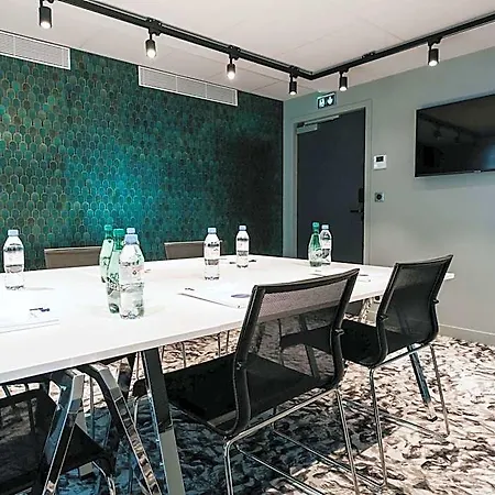 Novotel Centre Gare Hotel 4*