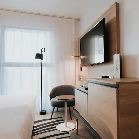 Hotel Novotel Centre Gare Angers